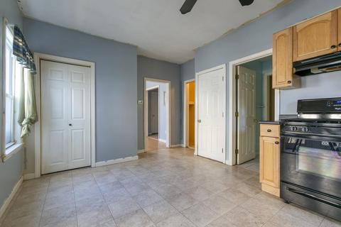 2 Forestview Ave, Lowell, MA 01850 photo 4