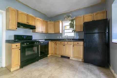 2 Forestview Ave, Lowell, MA 01850 photo 2