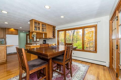 550 Summer Ave, Reading, MA 01867 photo 4