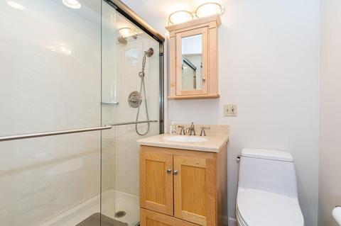 550 Summer Ave, Reading, MA 01867 photo 24