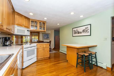 550 Summer Ave, Reading, MA 01867 photo 6