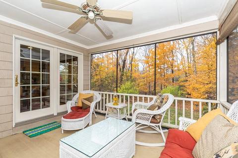 550 Summer Ave, Reading, MA 01867 photo 10