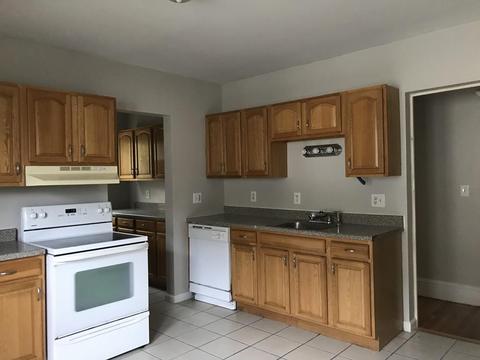 73 Narragansett, Springfield, MA 01107 photo 12
