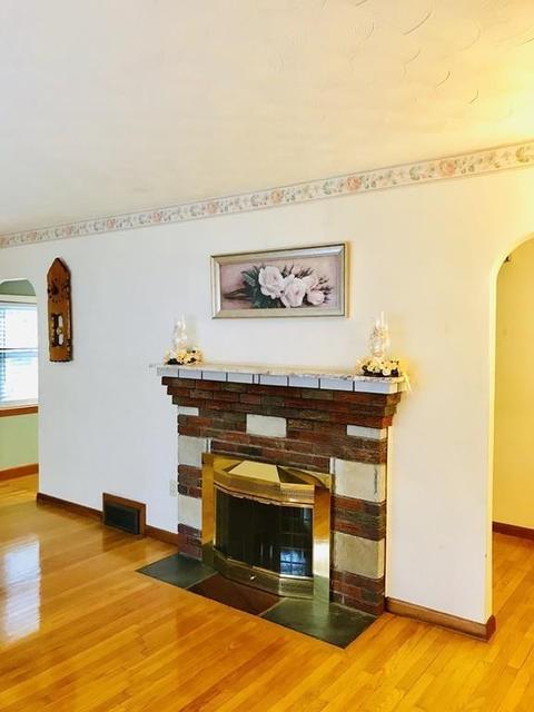 59 Crowningshield Rd, Worcester, MA 01604 photo 4