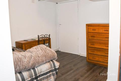 82 E St #A, Lowell, MA 01851 photo 10