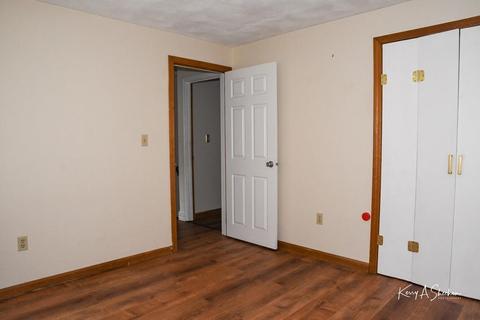82 E St #A, Lowell, MA 01851 photo 7