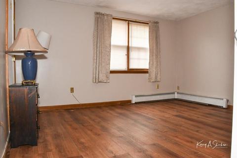 82 E St #A, Lowell, MA 01851 photo 6