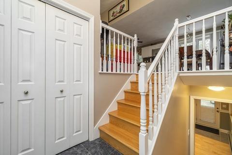 14 Summit Ave, Saugus, MA 01906 photo 17