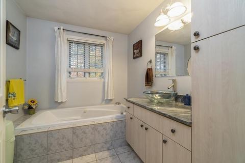 14 Summit Ave, Saugus, MA 01906 photo 13