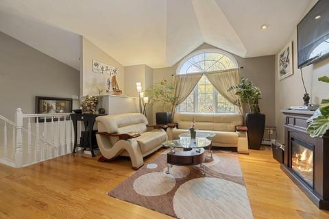 14 Summit Ave, Saugus, MA 01906 photo 4