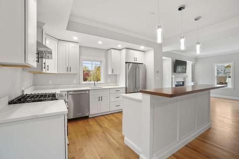 472 Main #B, Stoneham, MA 02180 photo 1