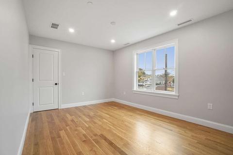 472 Main #B, Stoneham, MA 02180 photo 14