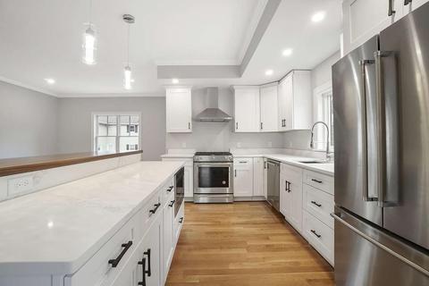 472 Main #B, Stoneham, MA 02180 photo 5
