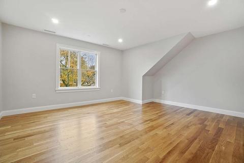472 Main #B, Stoneham, MA 02180 photo 11