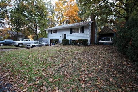 35 Cheney St, Needham, MA 02494 photo 1