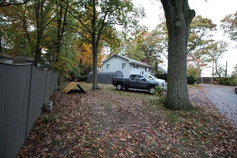 35 Cheney St, Needham, MA 02494 photo 2