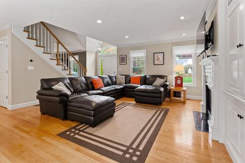 94 Meadowbrook Rd, Mashpee, MA 02649 photo 3