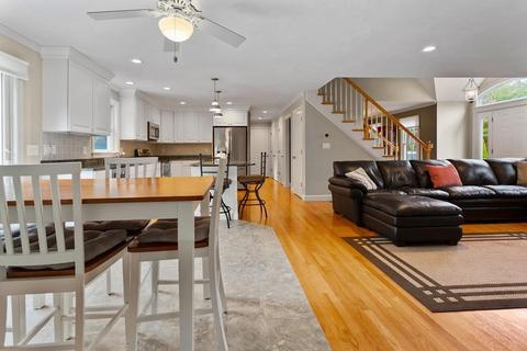 94 Meadowbrook Rd, Mashpee, MA 02649 photo 5