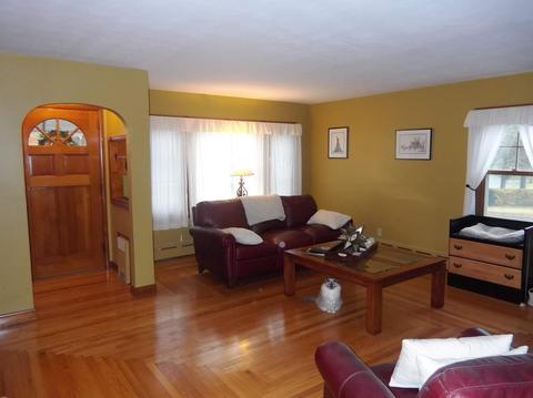 12 Lovewell St, Ware, MA 01082 photo 4