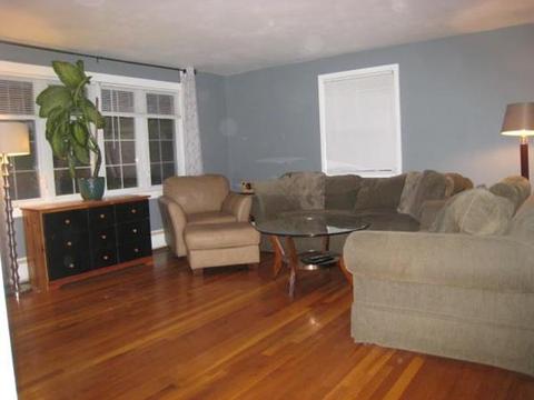 2 Blair St, Worcester, MA 01602 photo 9