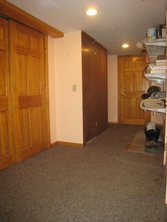 2 Blair St, Worcester, MA 01602 photo 18