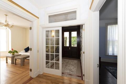 9 Maple Pl, Foxboro, MA 02035 photo 4