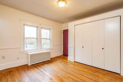 118 Olmsted Dr, Springfield, MA 01108 photo 12