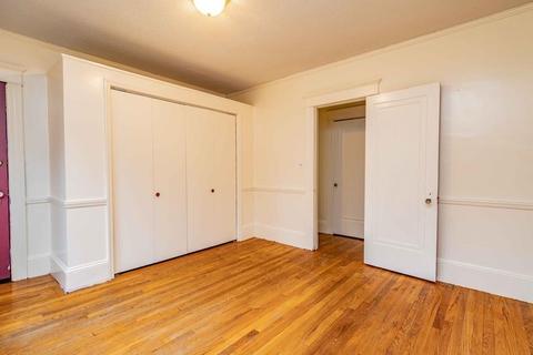 118 Olmsted Dr, Springfield, MA 01108 photo 13