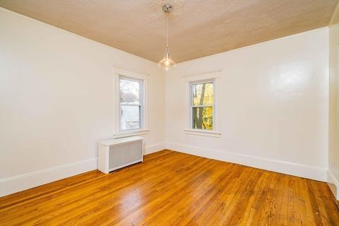 118 Olmsted Dr, Springfield, MA 01108 photo 9