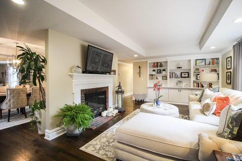 33 Whitehall Ln, Reading, MA 01867 photo 6