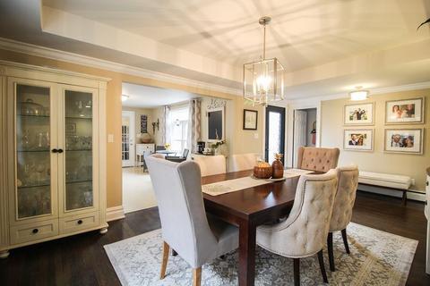 33 Whitehall Ln, Reading, MA 01867 photo 8