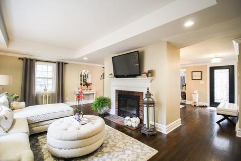 33 Whitehall Ln, Reading, MA 01867 photo 4