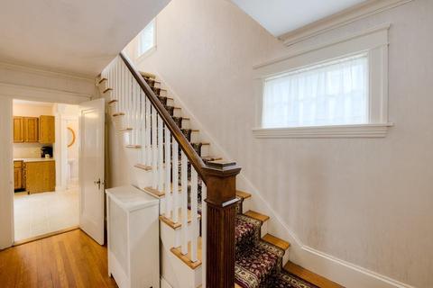 61 Longfellow Rd, Worcester, MA 01602 photo 9