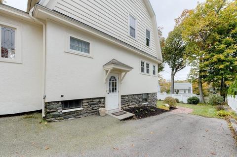 61 Longfellow Rd, Worcester, MA 01602 photo 5