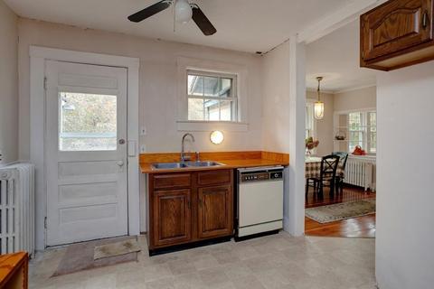 27 County, Bourne, MA 02532 photo 9