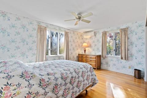 24 Juniper Cir, Reading, MA 01867 photo 14
