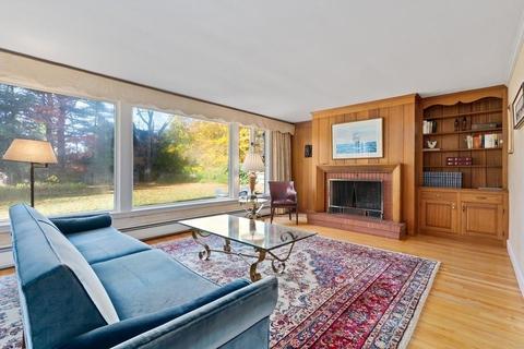 24 Juniper Cir, Reading, MA 01867 photo 12
