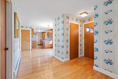 24 Juniper Cir, Reading, MA 01867 photo 11