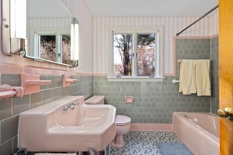 24 Juniper Cir, Reading, MA 01867 photo 16
