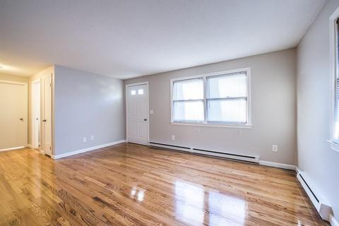 227 Roy St, Springfield, MA 01104 photo 16