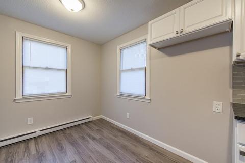 227 Roy St, Springfield, MA 01104 photo 12