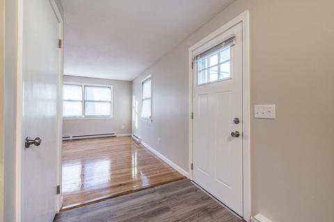 227 Roy St, Springfield, MA 01104 photo 14
