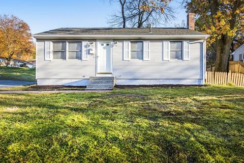 227 Roy St, Springfield, MA 01104 photo 2