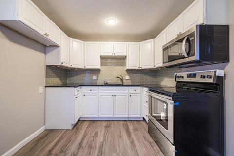227 Roy St, Springfield, MA 01104 photo 11