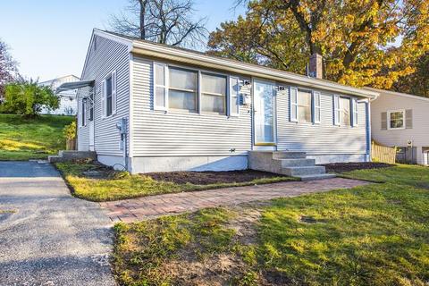 227 Roy St, Springfield, MA 01104 photo 3