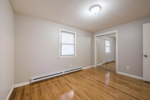 227 Roy St, Springfield, MA 01104 photo 22