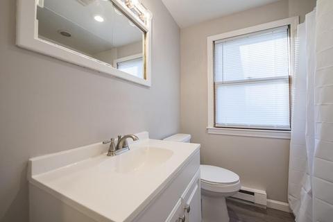 227 Roy St, Springfield, MA 01104 photo 15