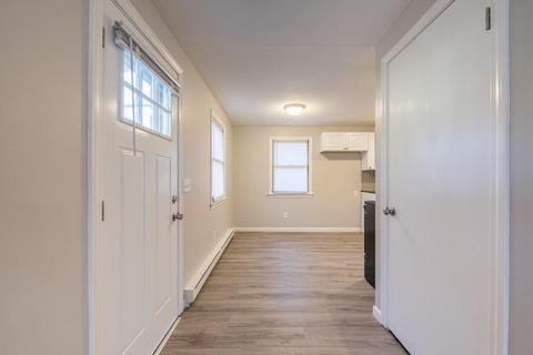227 Roy St, Springfield, MA 01104 photo 13