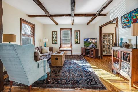 9 Walnut St, Wakefield, MA 01880 photo 3