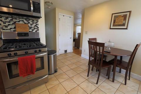 369 Brayton Ave, Fall River, MA 02721 photo 9